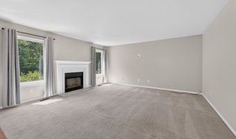 392 Sedgewood Ln, Ann Arbor, MI 48103