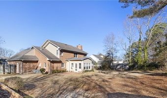 605 LOCKWOOD St, Auburn, AL 36830