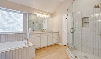 270 Bluff View Ct, Aledo, TX 76008