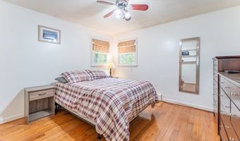 34 Oakhill Ave, Attleboro, MA 02703