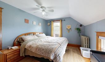 184 Whitney St, Auburn, ME 04210