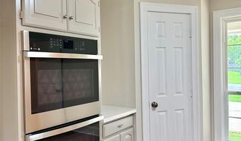 107 Augusta Ave, Benton, LA 71006