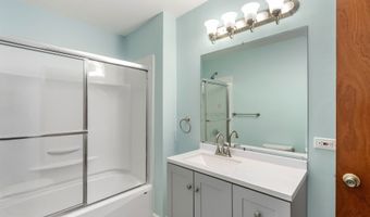 210 W FRANKLIN St, Bingen, WA 98605