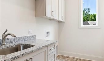 587 GLENVIEW Ct, Auburn, AL 36830