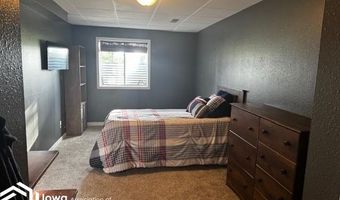 725 N E St, Albia, IA 52531