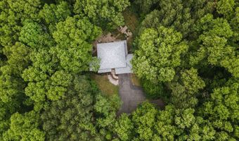 240 Pettis Ave NE, Ada, MI 49301