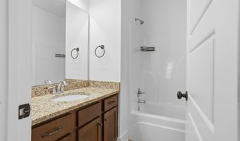 106 FALLING WATERS Ln, Alabaster, AL 35114