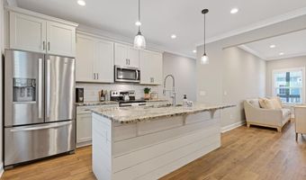 226 Old Canton Cir, Ball Ground, GA 30107