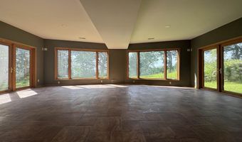 1011 Hwy 15, Armstrong, IA 50514
