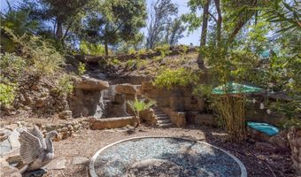 2229 Pinecrest Rd, Agoura Hills, CA 91301