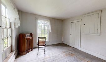 10 Picnic Hill Rd, Albany Twp., ME 04217