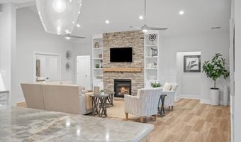 104 Ridgewood Heights Dr, Allison Park, PA 15101