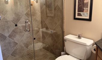 1899 Eisenhower Cir, Aberdeen, SD 57401