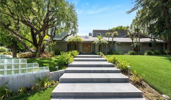 4820 Encino Ter, Encino, CA 91316