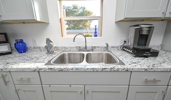 22 Woodlawn Dr, Allenstown, NH 03275