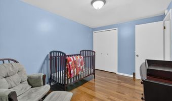 2731 Valley Dr, Ann Arbor, MI 48103