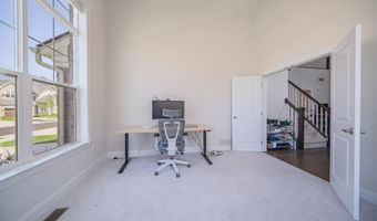 3081 N Spurway Dr, Ann Arbor, MI 48105