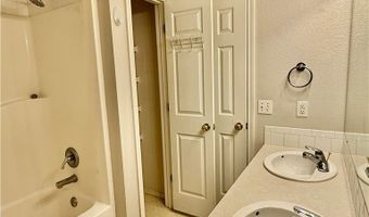 15 Pennine Ln, Bella Vista, AR 72714