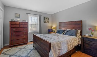 1612 W Glenville Rd, Amsterdam, NY 12010