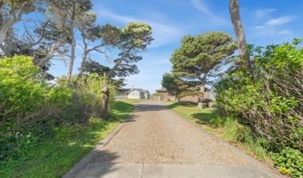 1950 BEACH LOOP Dr SW, Bandon, OR 97411