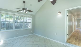 148 20th Ave, Apalachicola, FL 32320