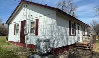 1005 6th St, Britton, SD 57430