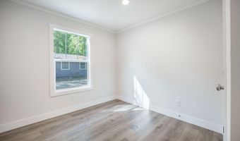 103 Bush Dr, Bonneau, SC 29431