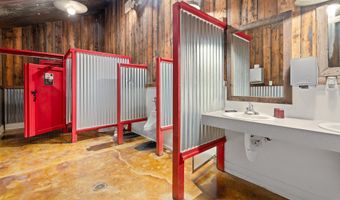 21338 OAK Ln, Aurora, OR 97002