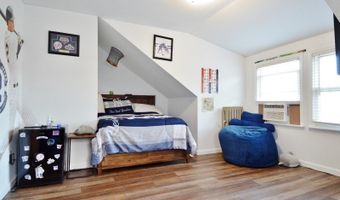 31 Avenue B, Bayonne, NJ 07002