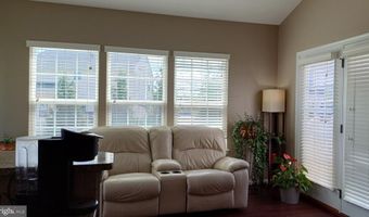 25501 EMERSON OAKS Dr, Aldie, VA 20105