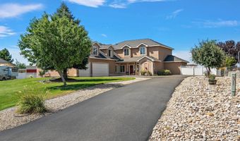 18227 Southlake Cir, Caldwell, ID 83607