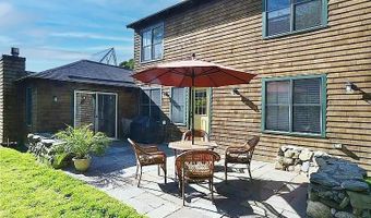 61 Howland Ave, Jamestown, RI 02835