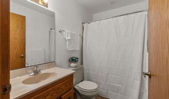 2921 W CREEK VALLEY Ln, Appleton, WI 54914
