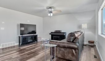 617 Copperfield Dr, Rapid City, SD 57703