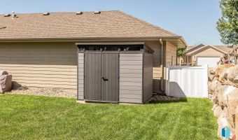 808 N Quartz Ave, Brandon, SD 57005