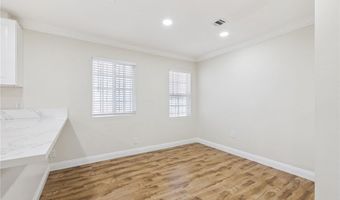 2104 Crenshaw Blvd, Los Angeles, CA 90016
