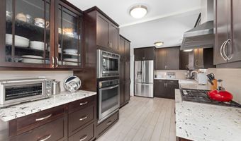 6022 26TH St N, Arlington, VA 22207