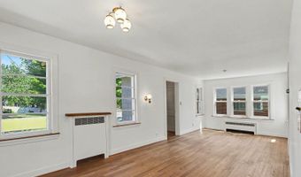 840 N Arlington Heights Rd, Arlington Heights, IL 60004