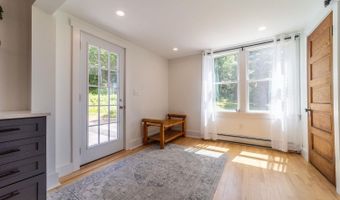 620 Poole Hill Rd, Bridgewater, NH 03222