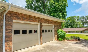 994 COMANCHE Trl, Anniston, AL 36206
