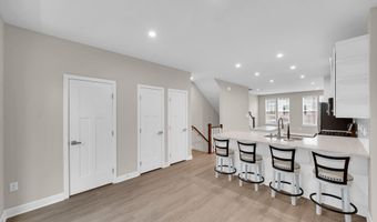 9 Halifax Rd, Bayville, NJ 08721
