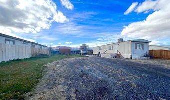 106 Manhattan Dr, Battle Mountain, NV 89820