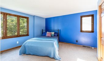 55 Hunt Club Cir, Amherst, NY 14051