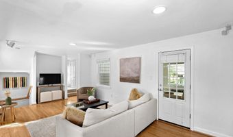 5300 WILSON Blvd, Arlington, VA 22205
