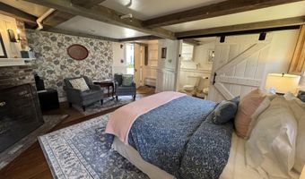 969 Washington St, Bath, ME 04530