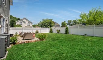 75 Bowlby St, Andover, NJ 07801