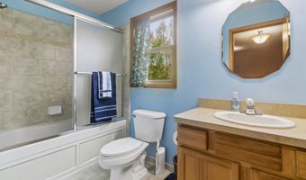 6527 Genaw Rd, Algonac, MI 48001
