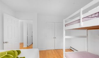 22 Hull St, Jamestown, RI 02835
