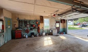 10 Palm St, Baileyville, ME 04694