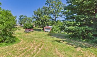 401 N College St, Agency, IA 52530
